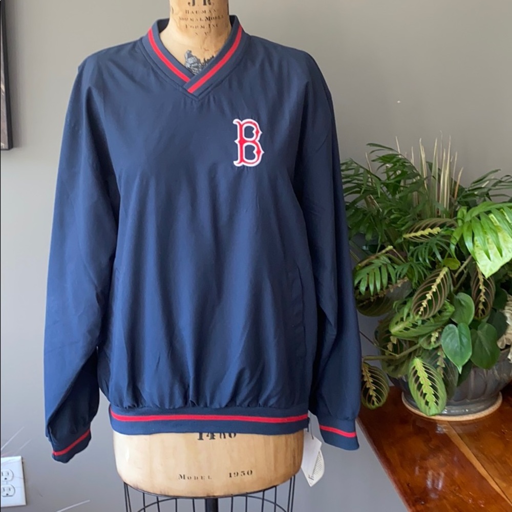 NWT Boston Red Sox V-neck Pullover Sz M